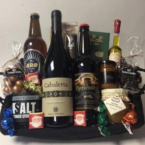 Gavekurv med delikatesser