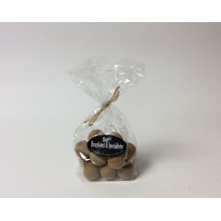 Lakridseriet Stavanger Skovbr overtrukket med hvid chokolade og lakridspulver