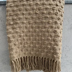 Plaid, vvet i sand farvet