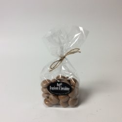 Salmiakpastil med karamelchokolade. Geneva