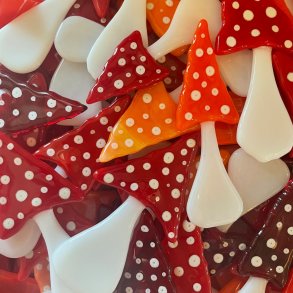 Glas svampe til ophng, rde farver, 5 stk. 